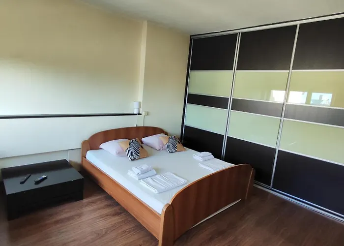 Balkan-inn Studio Centar *